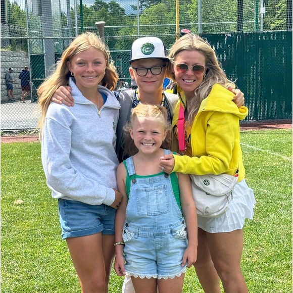 Meet your Posher, Allison - Picture 3 of 6